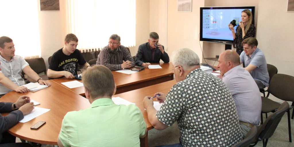 В бизнес-инкубаторе Тольятти состоялась встреча с победителями конкурса на резидентство